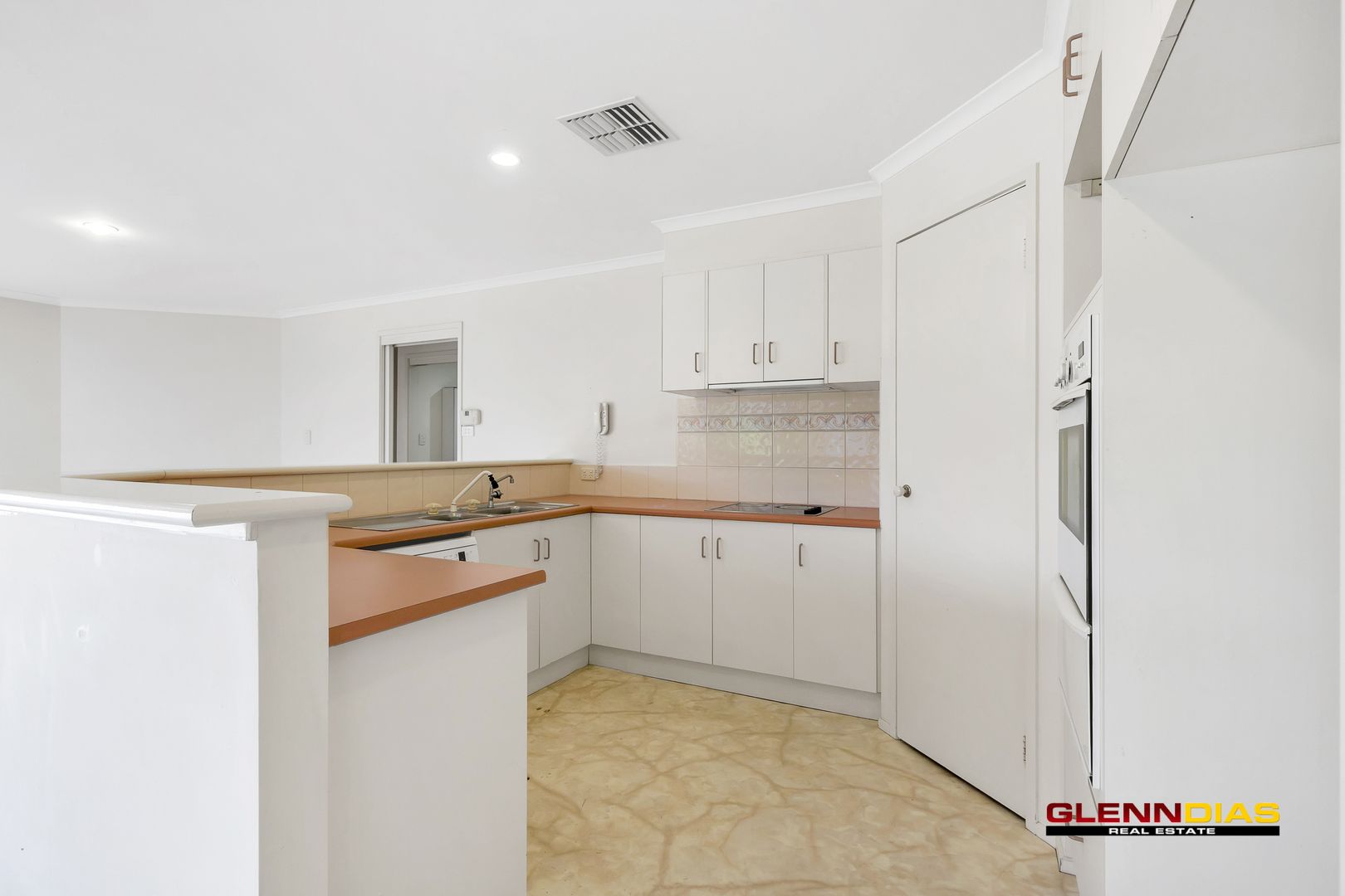 53 Conservatory Circuit, Oakden SA 5086, Image 2