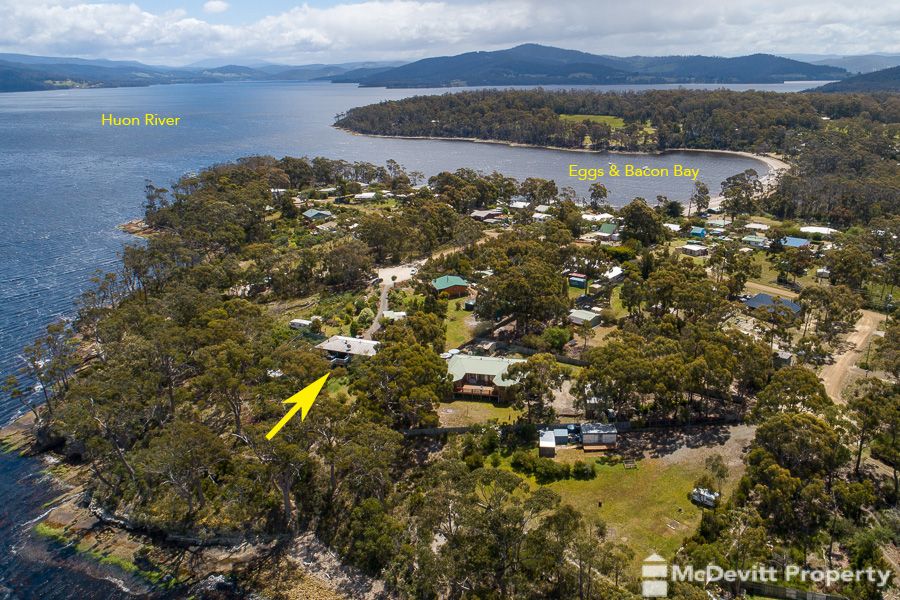 22 Cray Point Parade, Eggs And Bacon Bay TAS 7112, Image 2