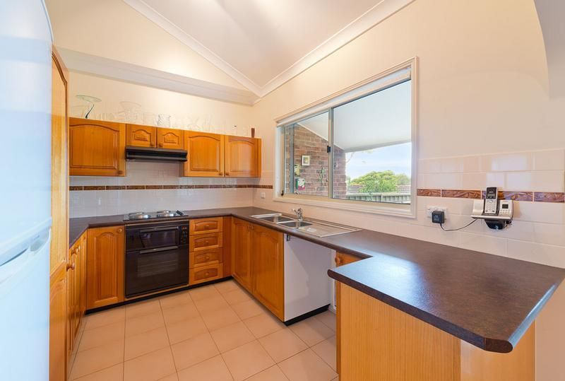 5/12 Lenna Place, JANNALI NSW 2226, Image 2