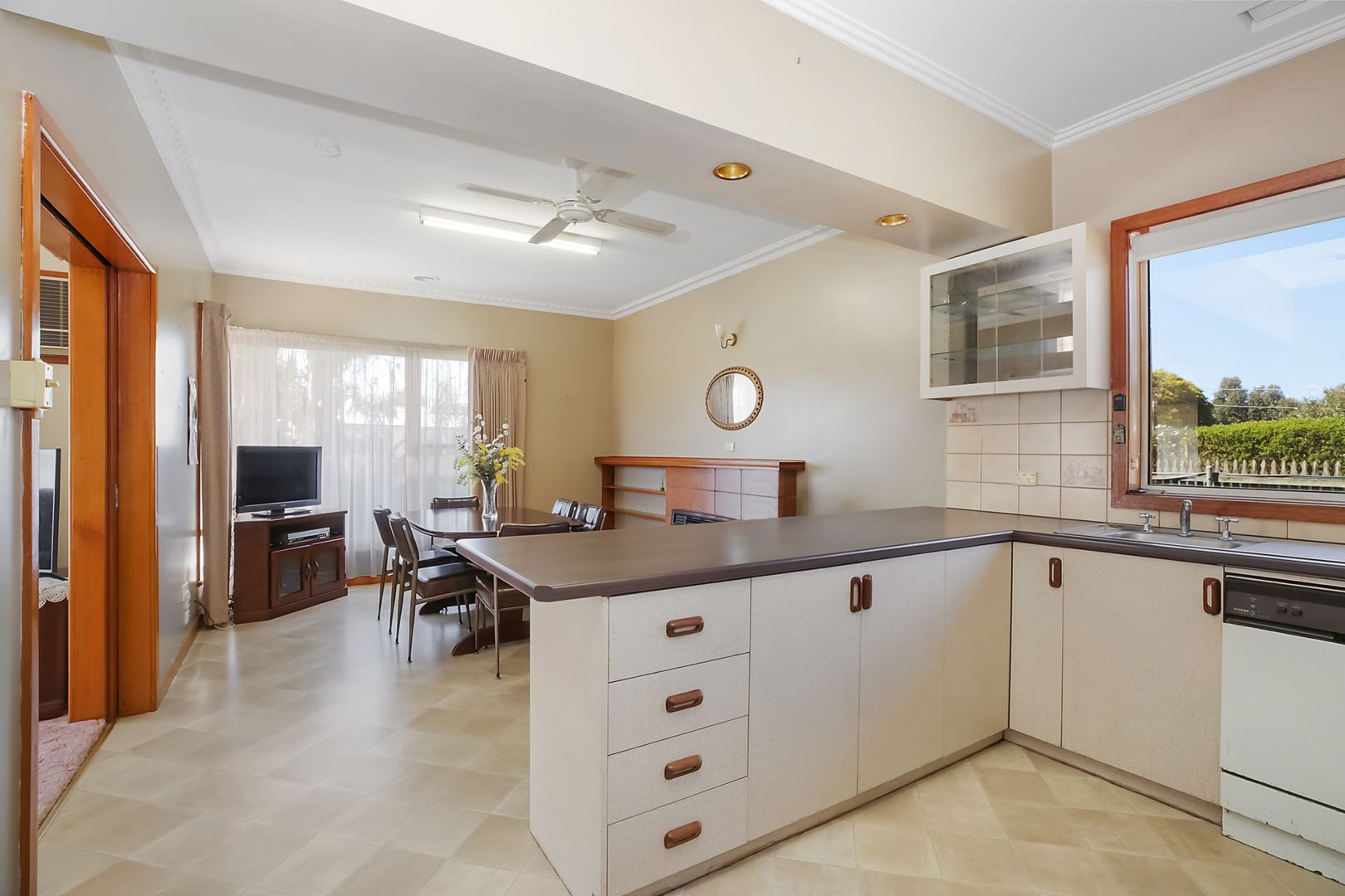 42 Jennings Street, Colac VIC 3250 Domain