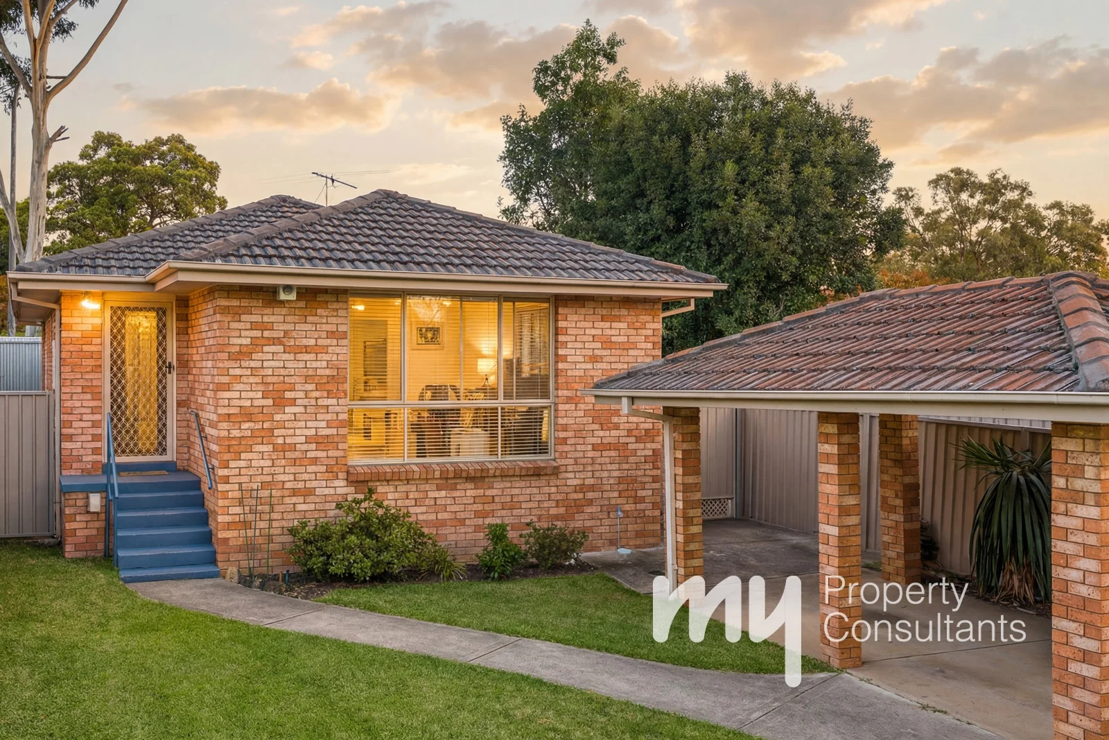 Primary image of 19 Euphrates Place, Kearns NSW 2558