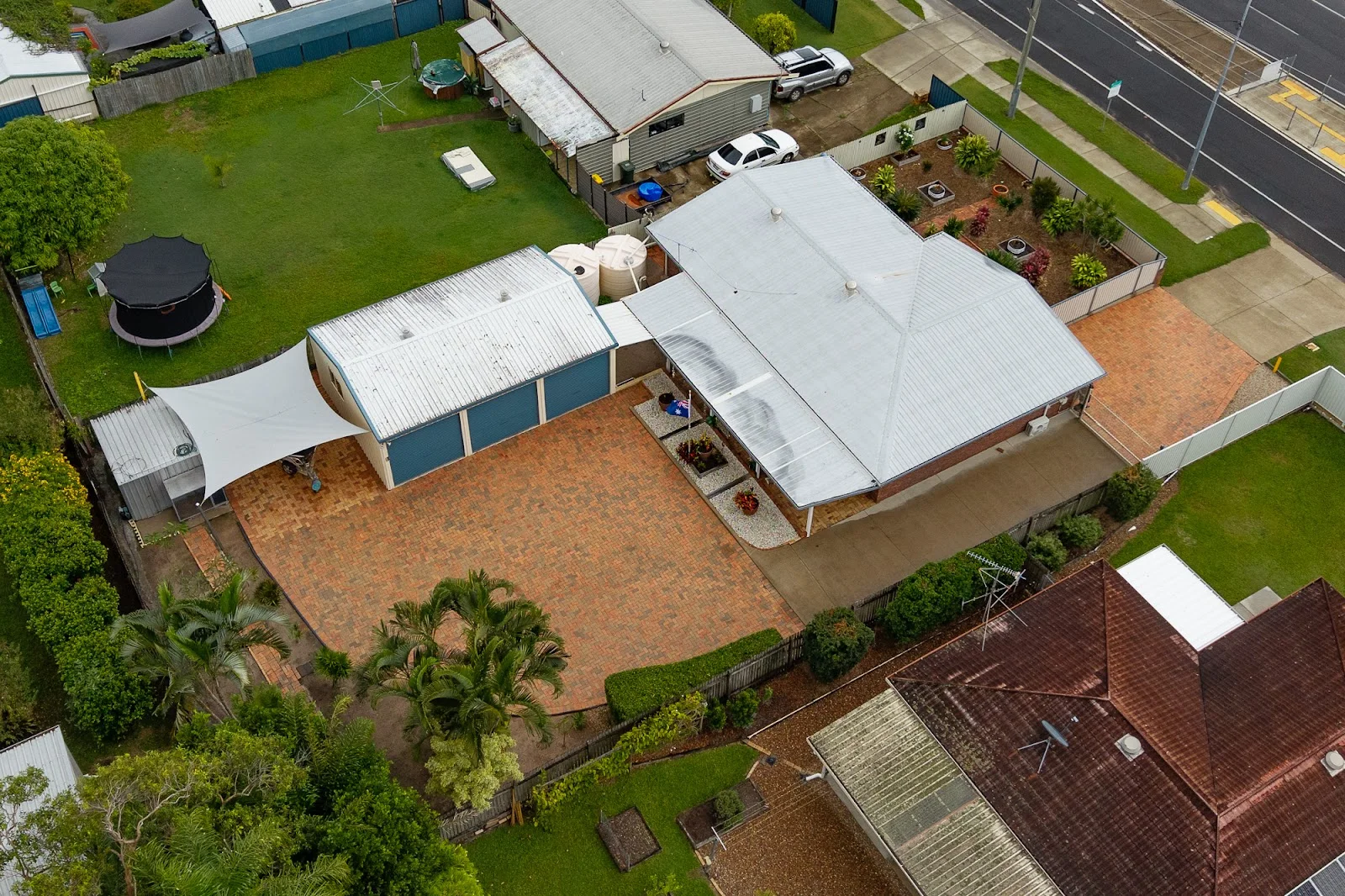 Image 4