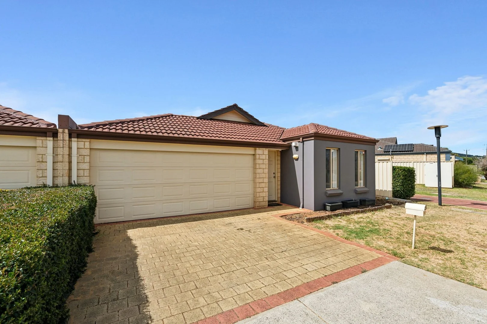Unit 10/93 Owtram Rd, Armadale WA 6112