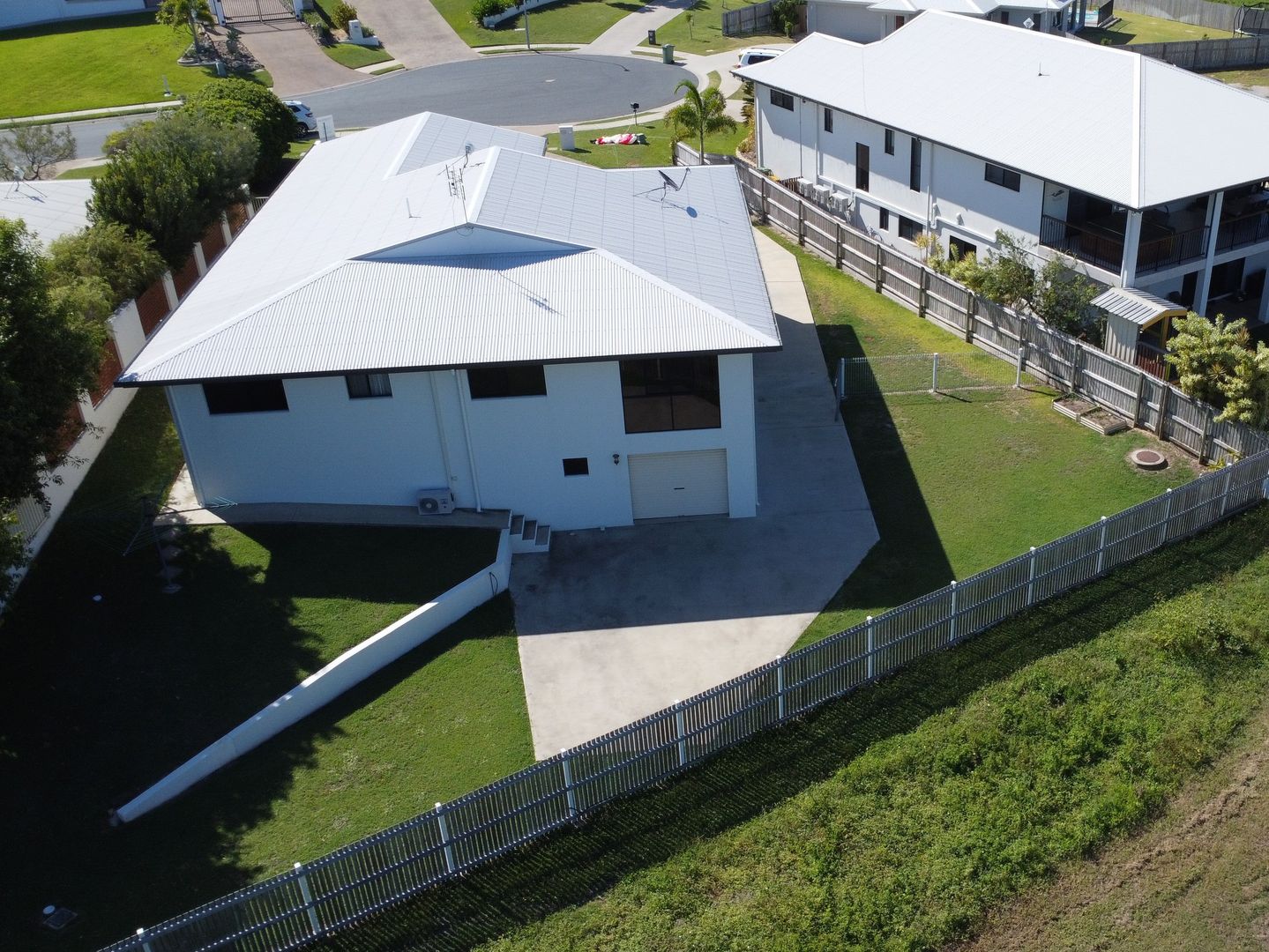 16 Silk Road, Bowen QLD 4805 Domain