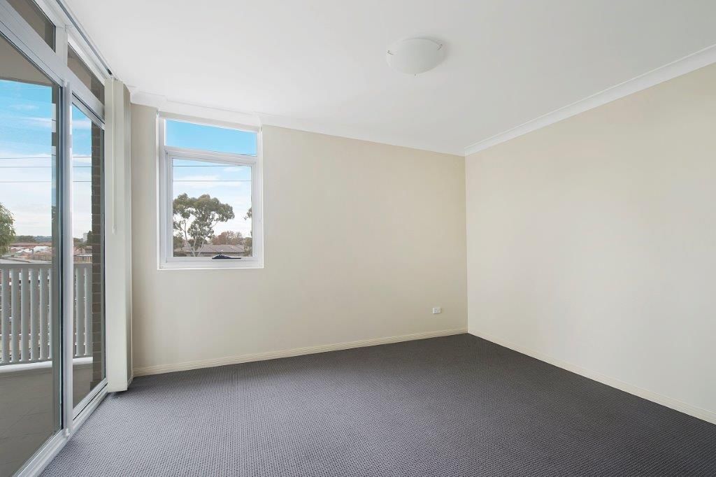 12/21 Station Street West, Harris Park NSW 2150, Image 2