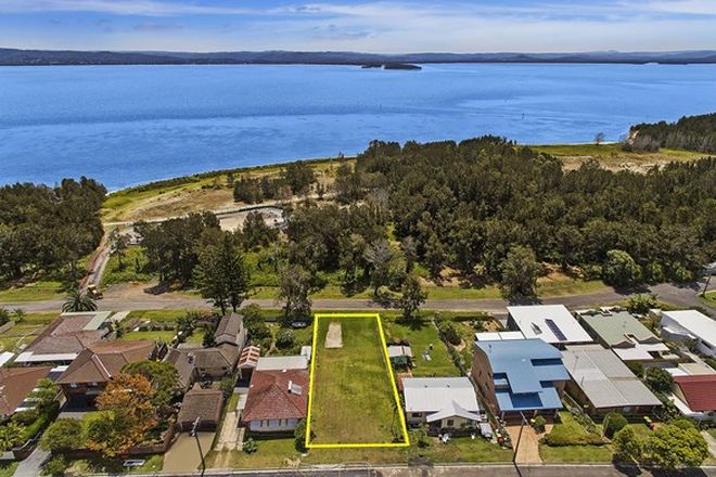Picture of 59 Lakeside Parade, THE ENTRANCE NSW 2261
