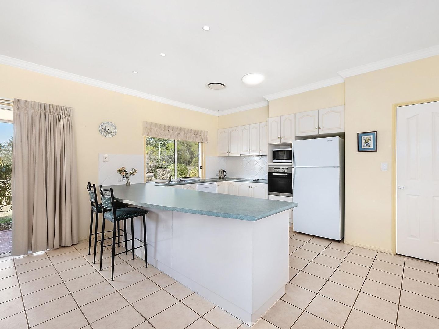 2 Tara Court, Highfields QLD 4352, Image 2