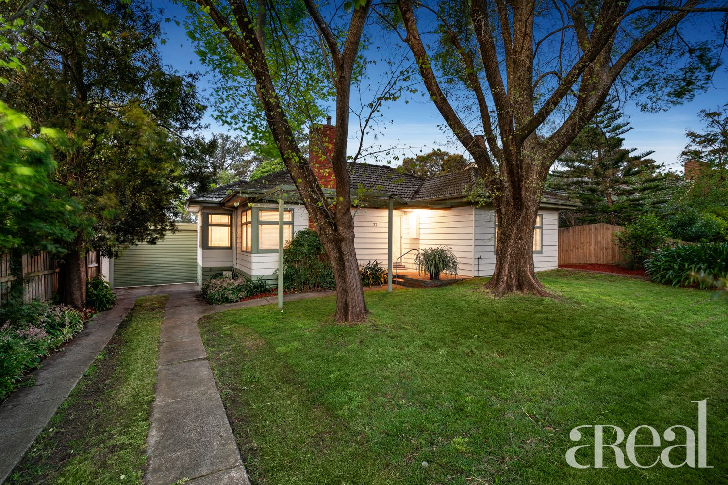 27 Wellard Road, Box Hill South VIC 3128