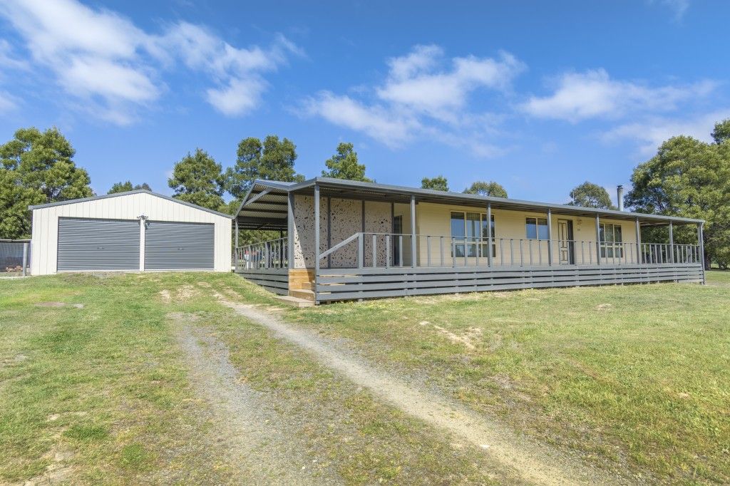 100 Melaleuca Road, Enfield VIC 3352, Image 2