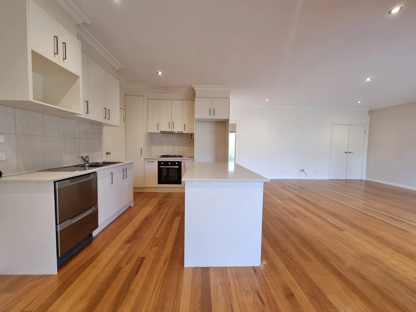 Additional image 9 of 1B/56 Oakes Avenue, Clayton South VIC 3169