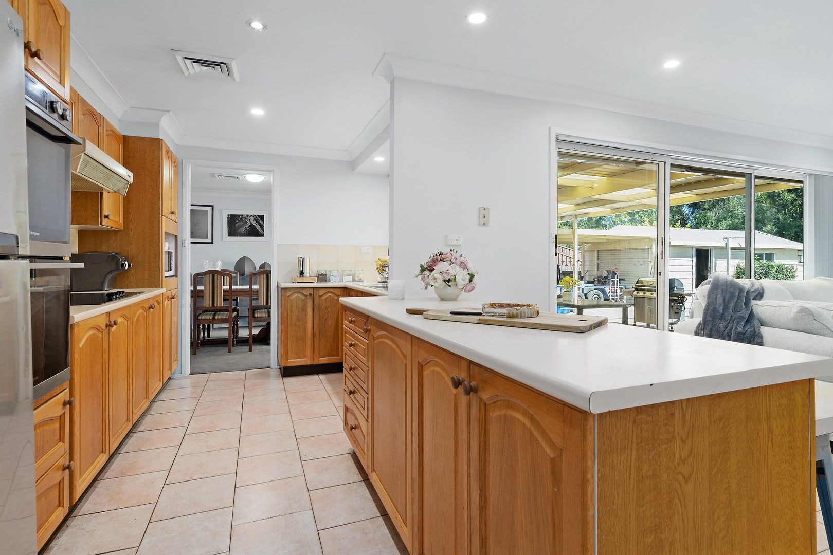 9 Derwent Place, Bossley Park NSW 2176, Image 0