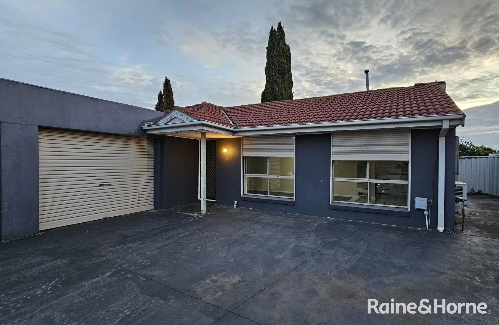 2/5 Kipling Place, Delahey VIC 3037 Apartment For Rent 350 Domain