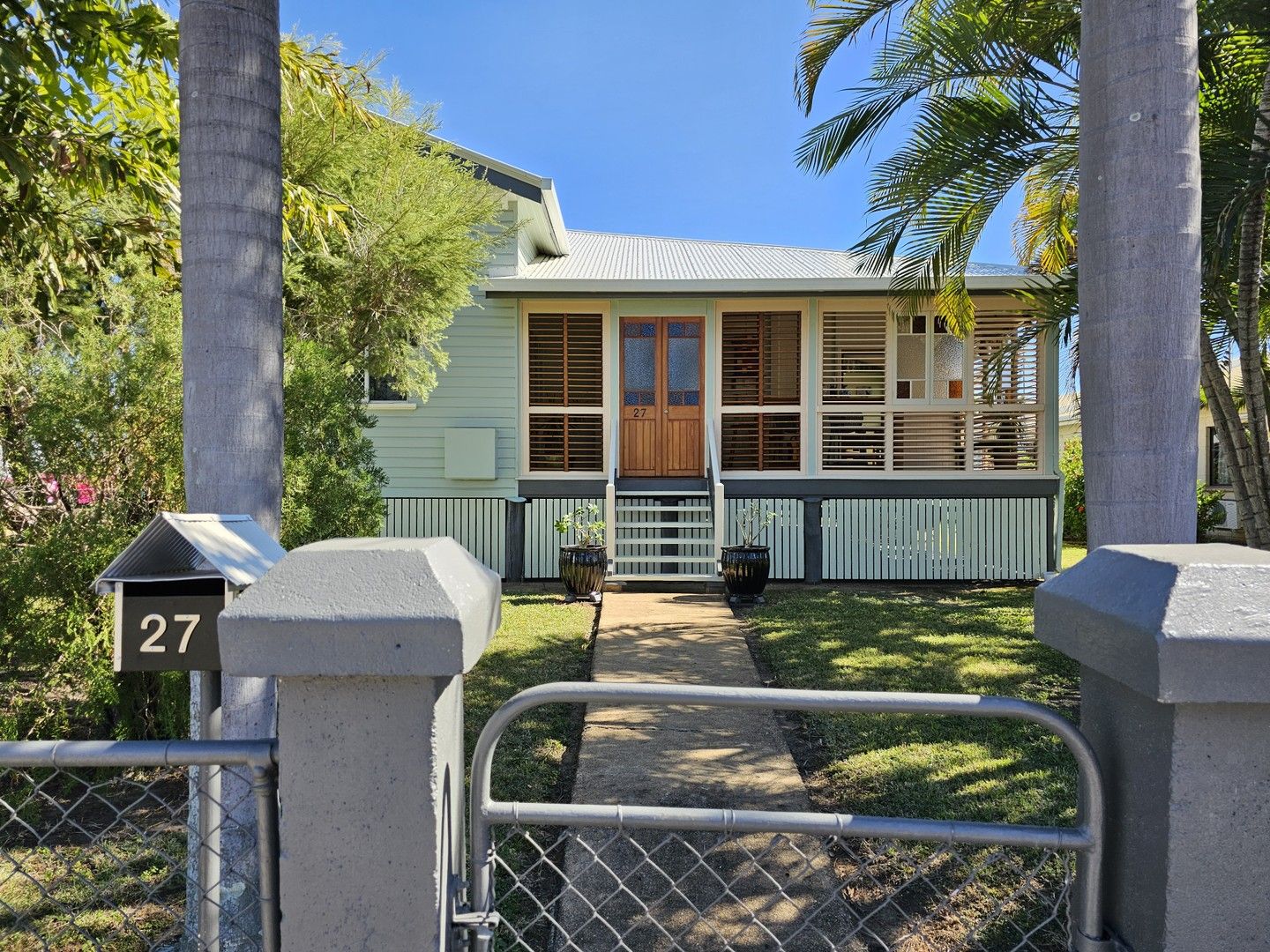 4 bedrooms House in 27 Queen Street AYR QLD, 4807