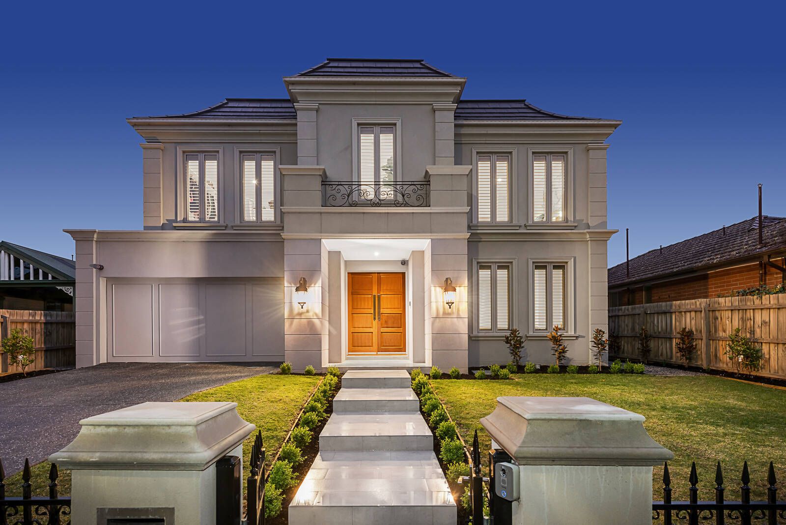 30 Woodlands Grove, Malvern East Property History & Address Research