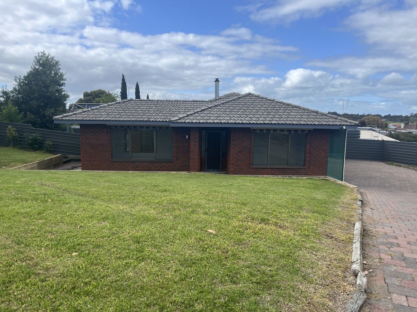 4 bedrooms House in 10 Union Crescent NARACOORTE SA, 5271