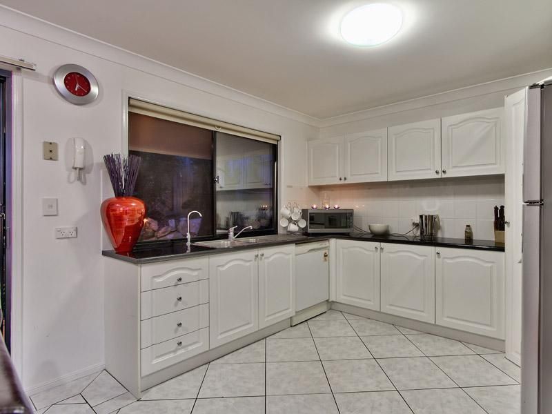 21/12 Greendale Way, CARINDALE QLD 4152, Image 2