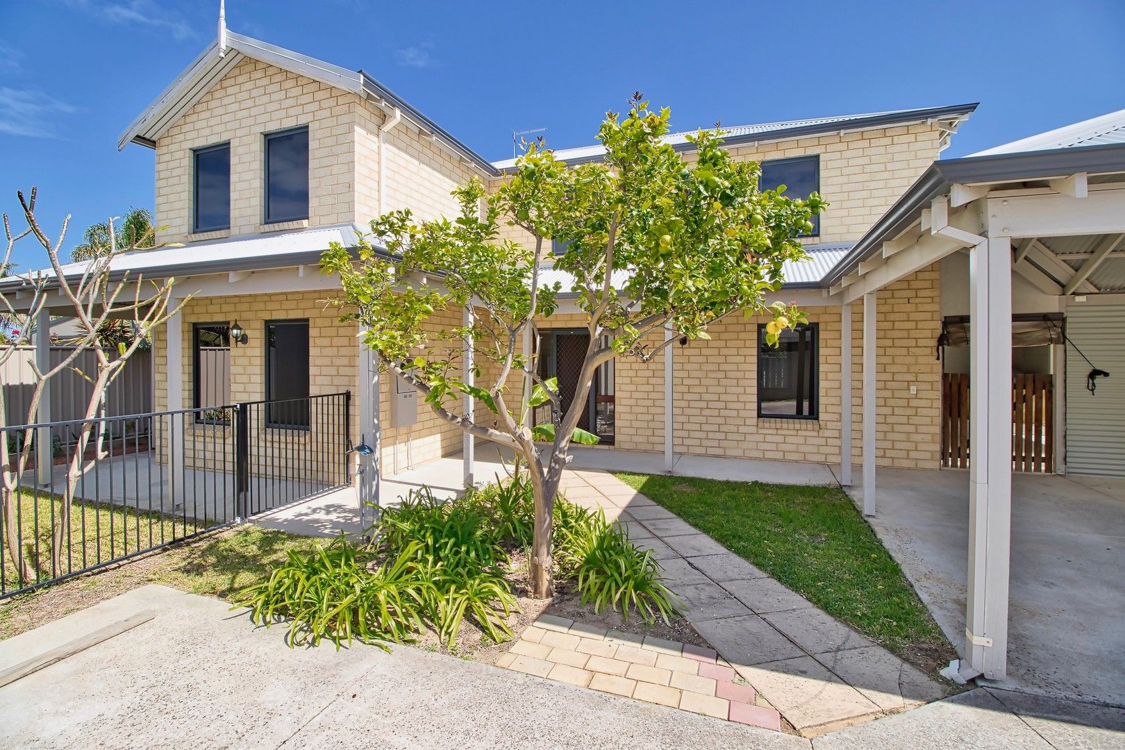 3 bedrooms House in 26a Regan Street ROCKINGHAM WA, 6168