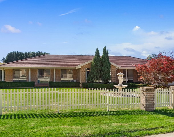 11 Stables Place, Moss Vale NSW 2577