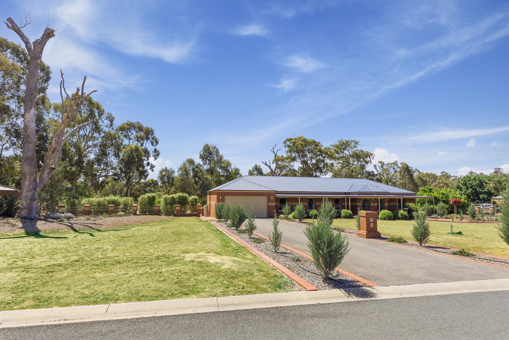 33 Homebush Drive, Junortoun VIC 3551, Image 2