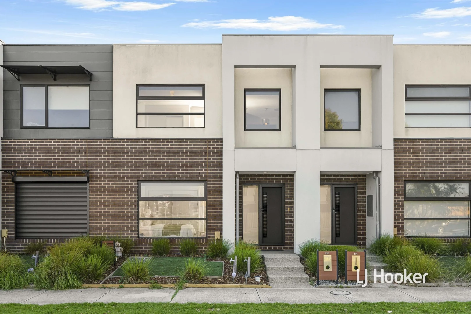 Primary image of 86 Treeve Parkway, Werribee VIC 3030