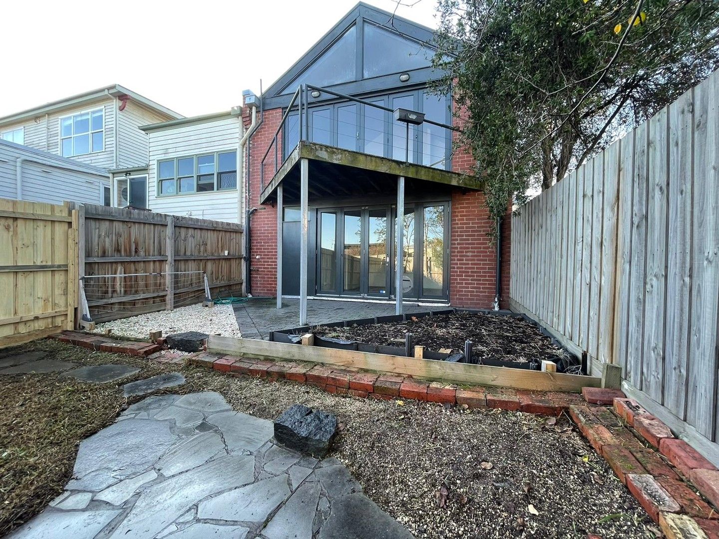 2 bedrooms House in 1 Ford Street CLIFTON HILL VIC, 3068