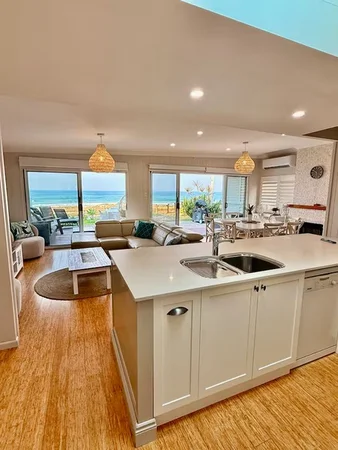 Additional image 18 of Palm Beach QLD 4221