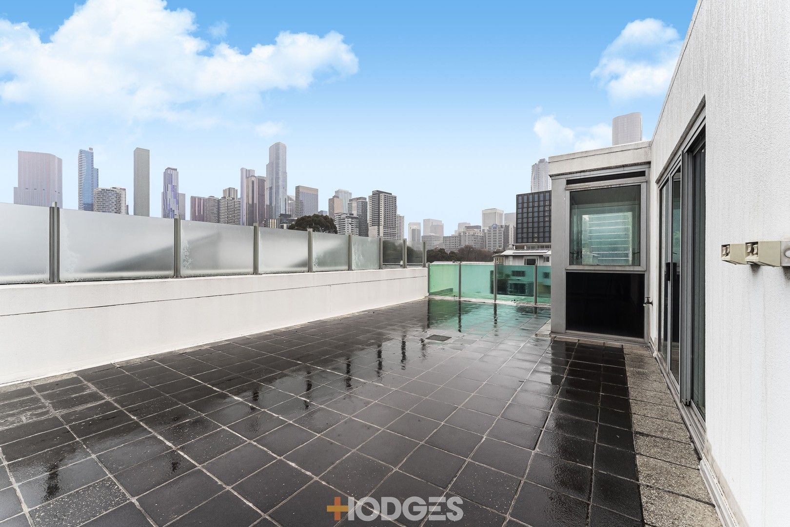 3 bedrooms Apartment / Unit / Flat in 601/118 Dudley Street WEST MELBOURNE VIC, 3003