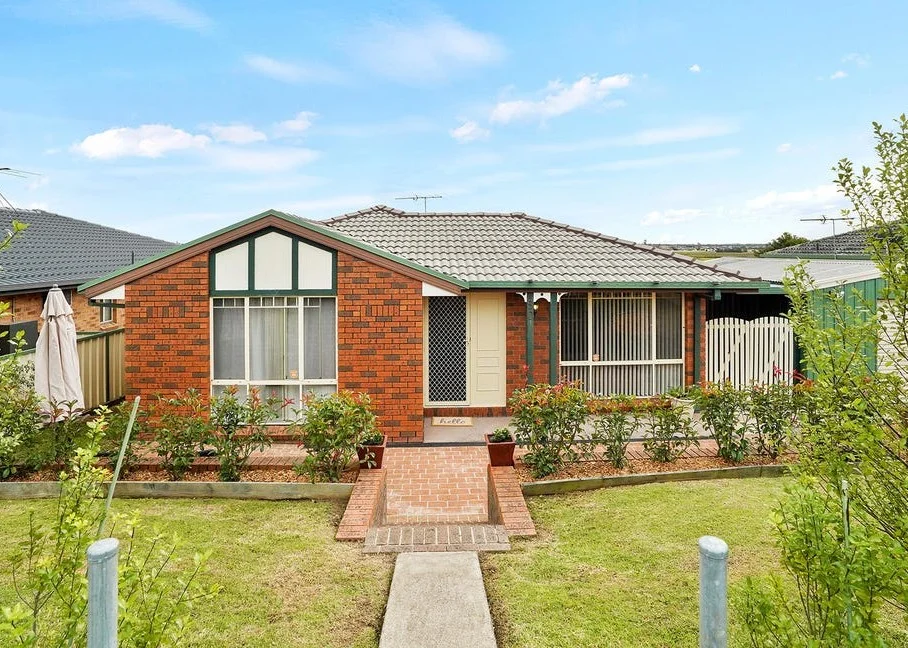 50 Michael Hill Avenue, Woodberry NSW 2322