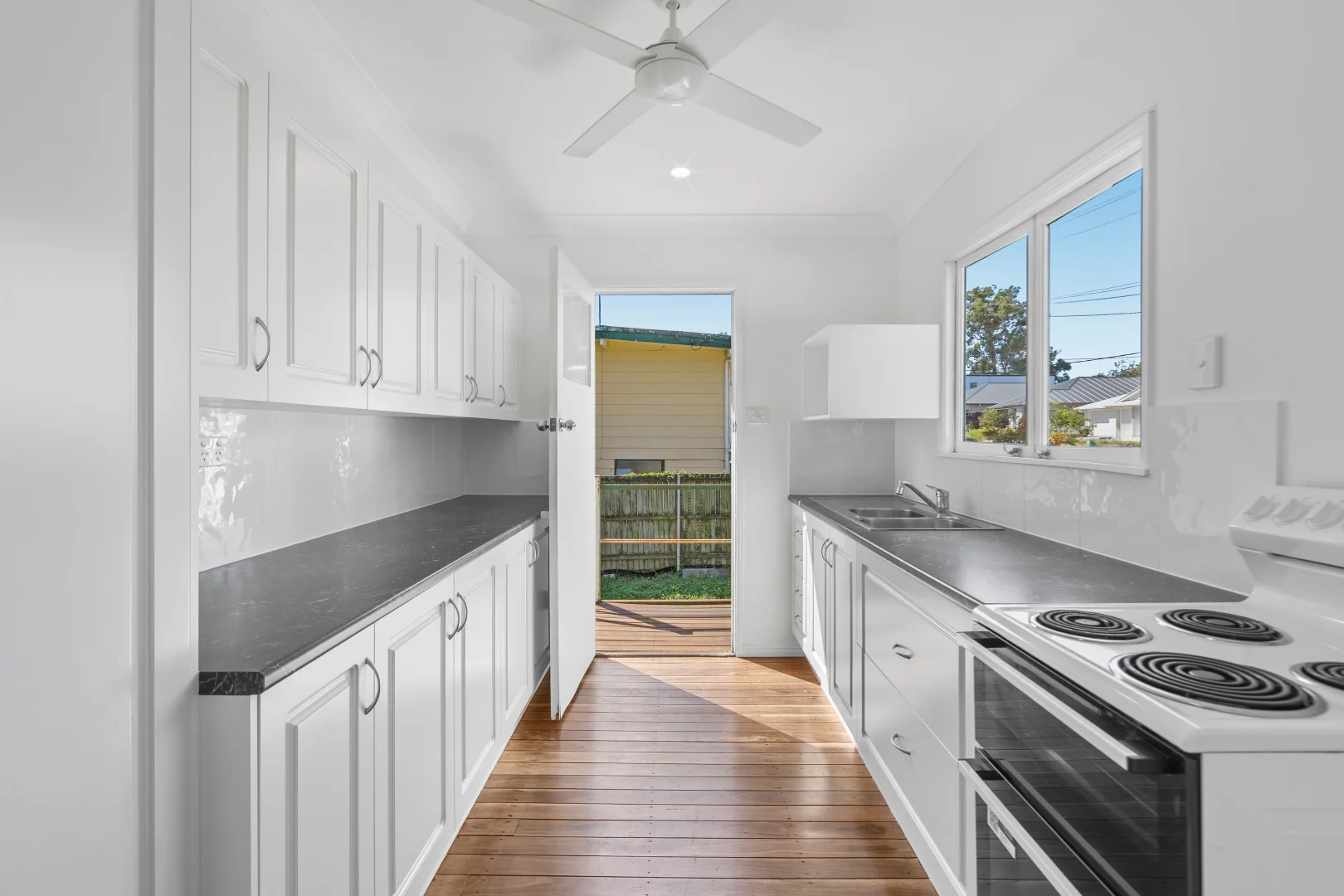 Additional image 3 of 11 Elm Avenue, Woodridge QLD 4114