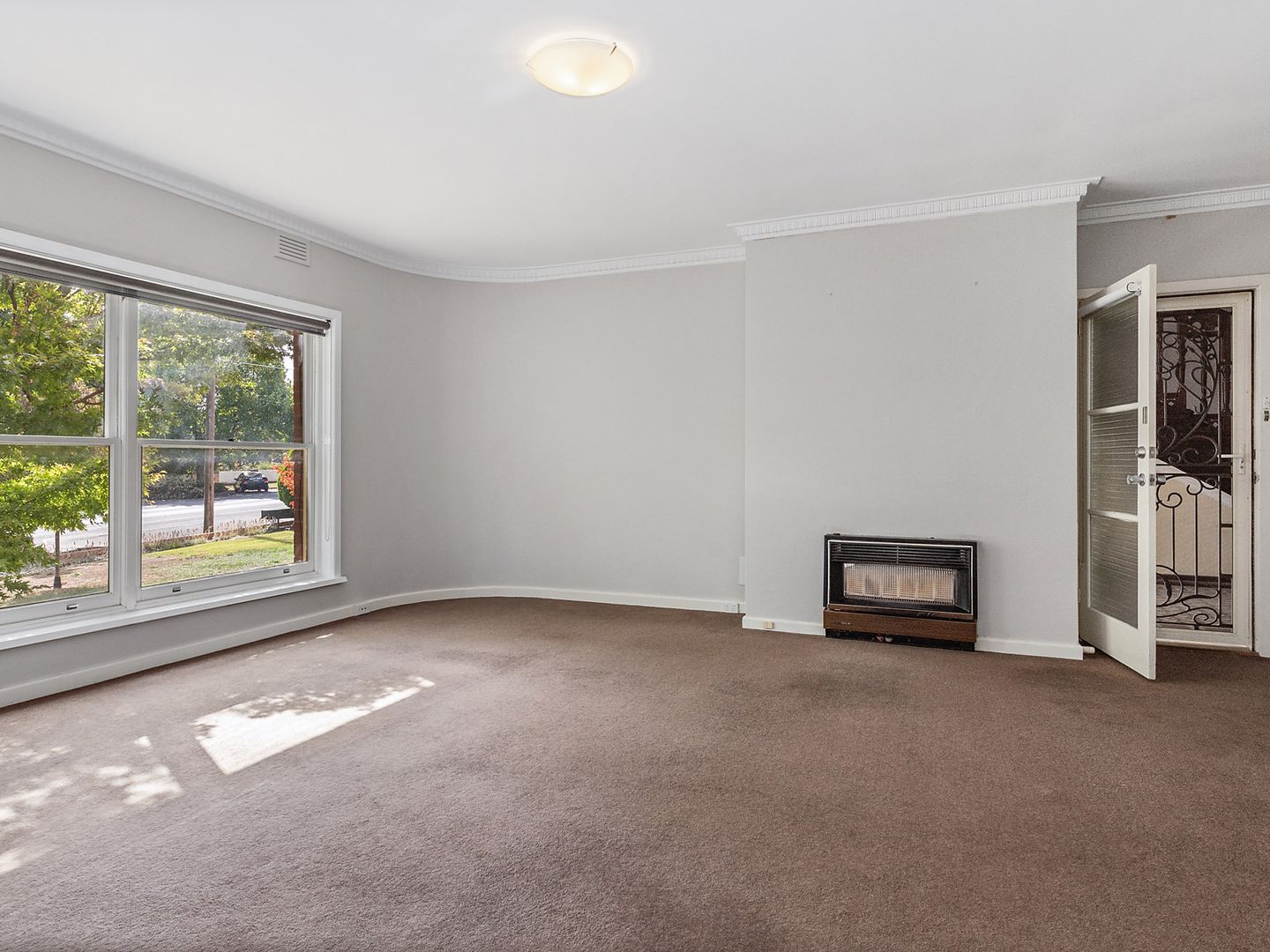 1 412 Drummond Street North Ballarat Central Vic 3350