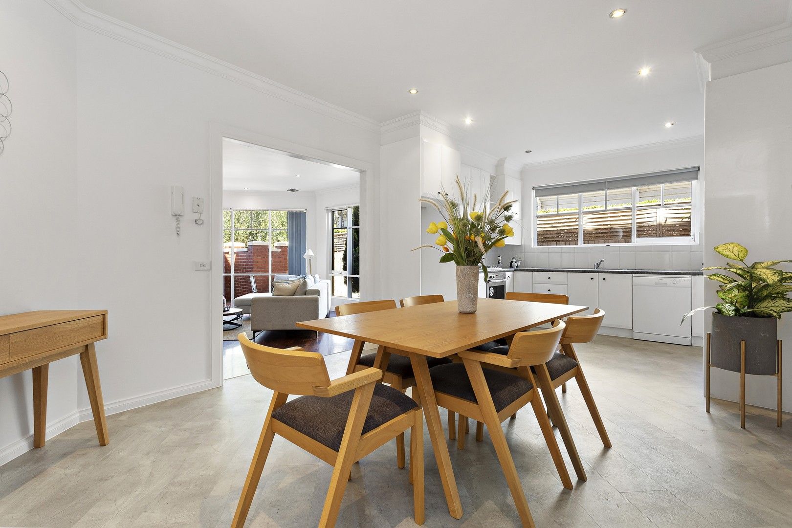 4 bedrooms Townhouse in 1/4a Normanby Avenue CAULFIELD NORTH VIC, 3161