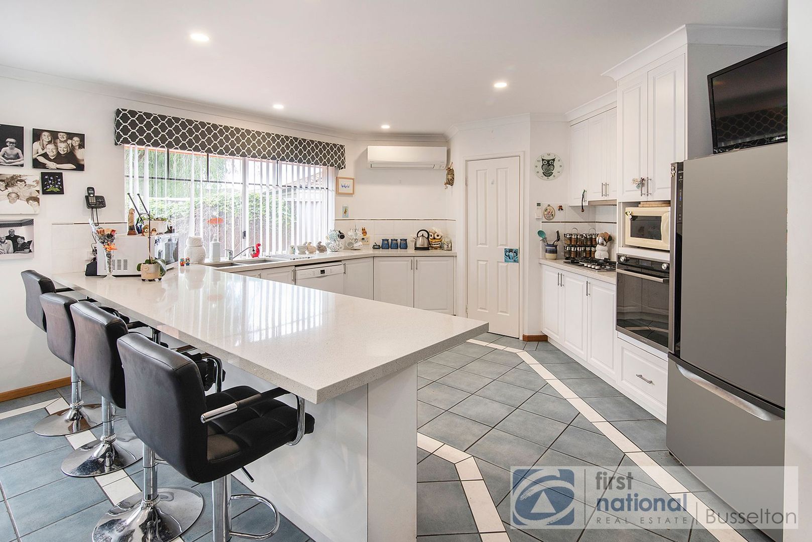 15 Petrel Cove, Geographe WA 6280, Image 1