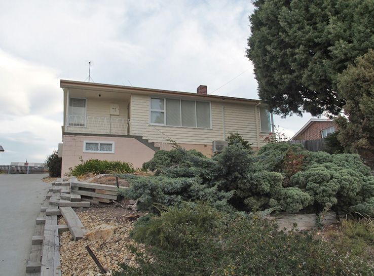 4 bedrooms House in 1/17-19 Spring Street CLAREMONT TAS, 7011