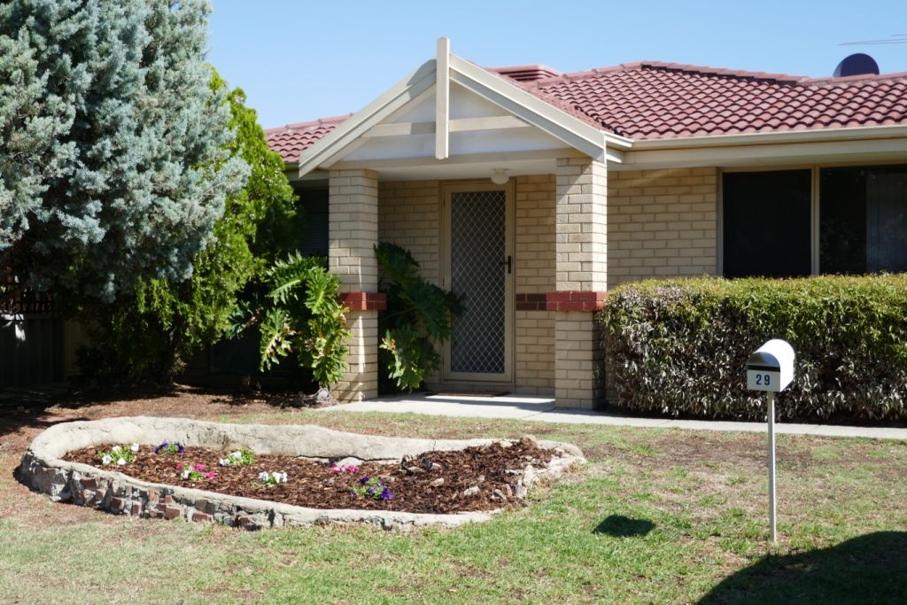 29 Reveley Close, Seville Grov Property History & Address Research