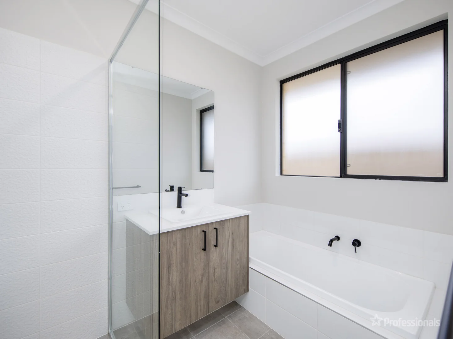 Additional image 14 of 8 Almond Street, Eglinton WA 6034