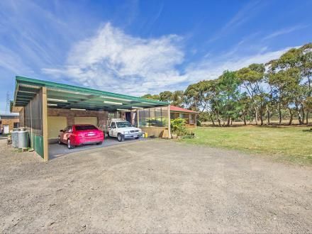 1371 Dohertys Road, MOUNT COTTRELL VIC 3024, Image 2