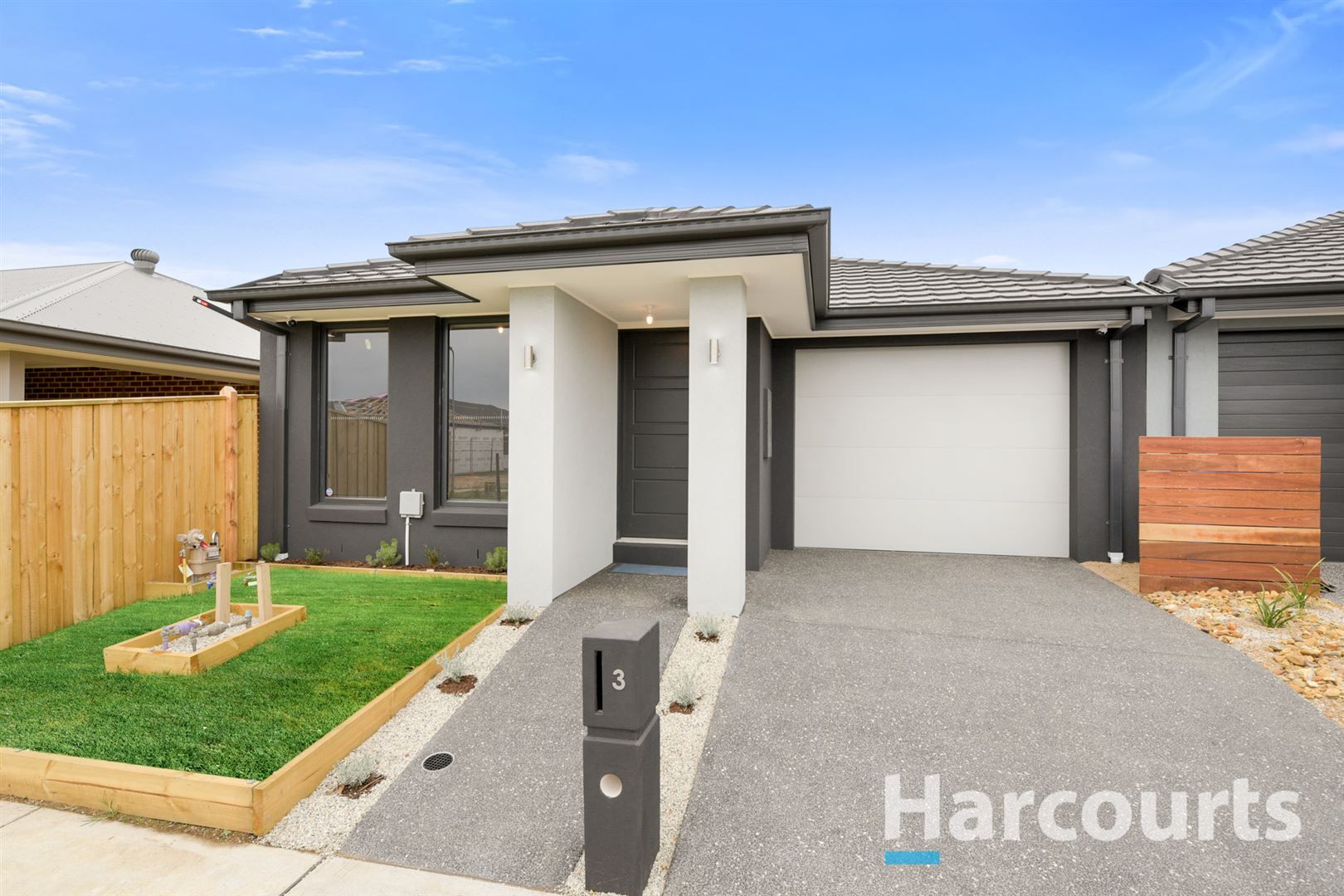 3 bedrooms House in 3 Fidelitas Way CRANBOURNE SOUTH VIC, 3977