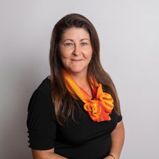 Vanessa Middleton, Sales representative