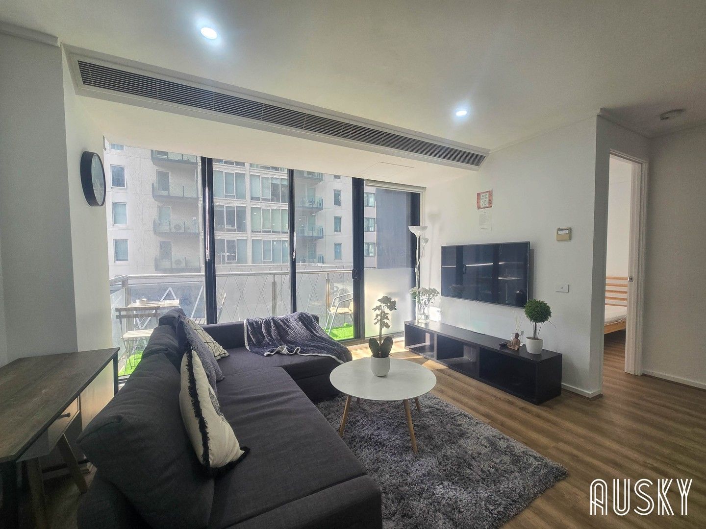 2 bedrooms Apartment / Unit / Flat in 179/173 City Road SOUTHBANK VIC, 3006