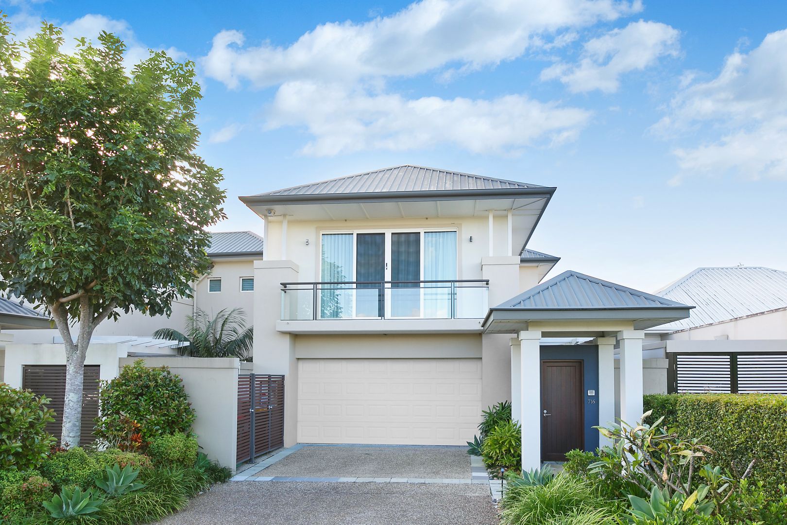 716 Glades Drive, Robina QLD 4226, Image 2