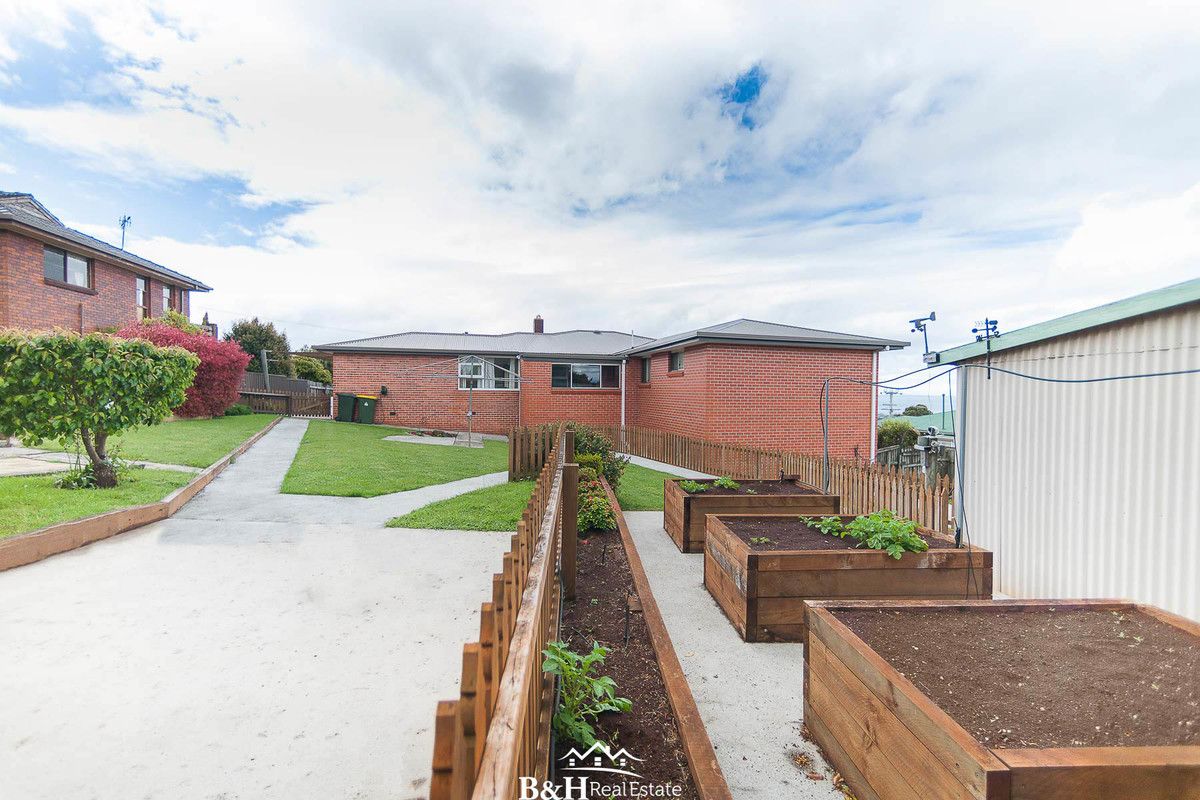 1 Gilmour Crescent, Somerset TAS 7322, Image 2