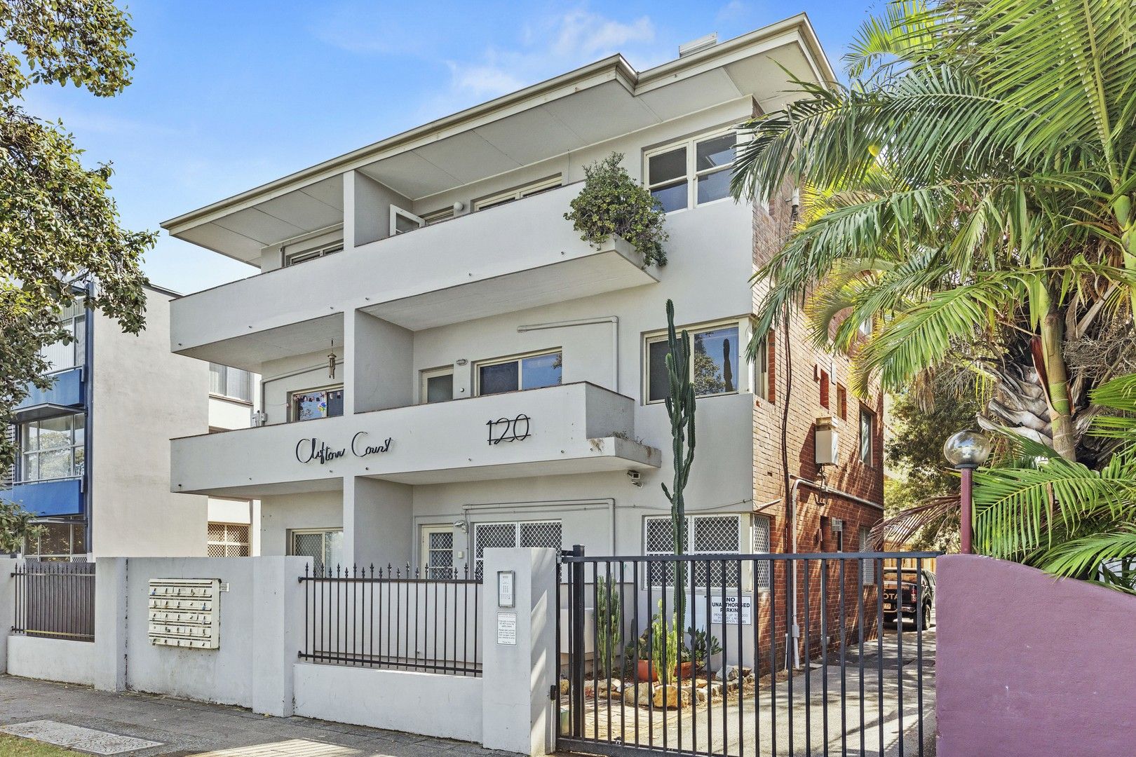 2 bedrooms Apartment / Unit / Flat in 8/120 Terrace Road PERTH WA, 6000