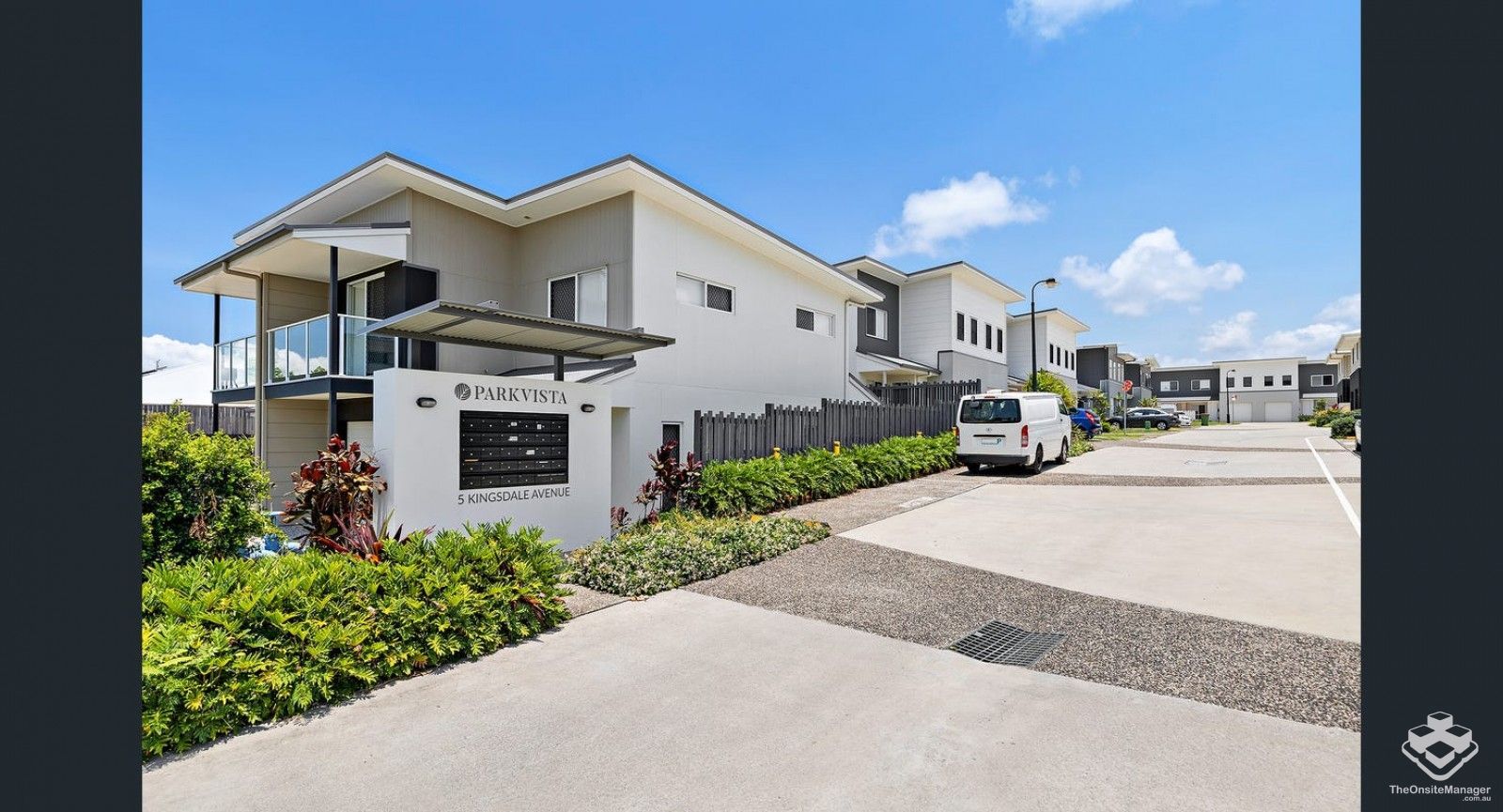 3 bedrooms Townhouse in  THORNLANDS QLD, 4164