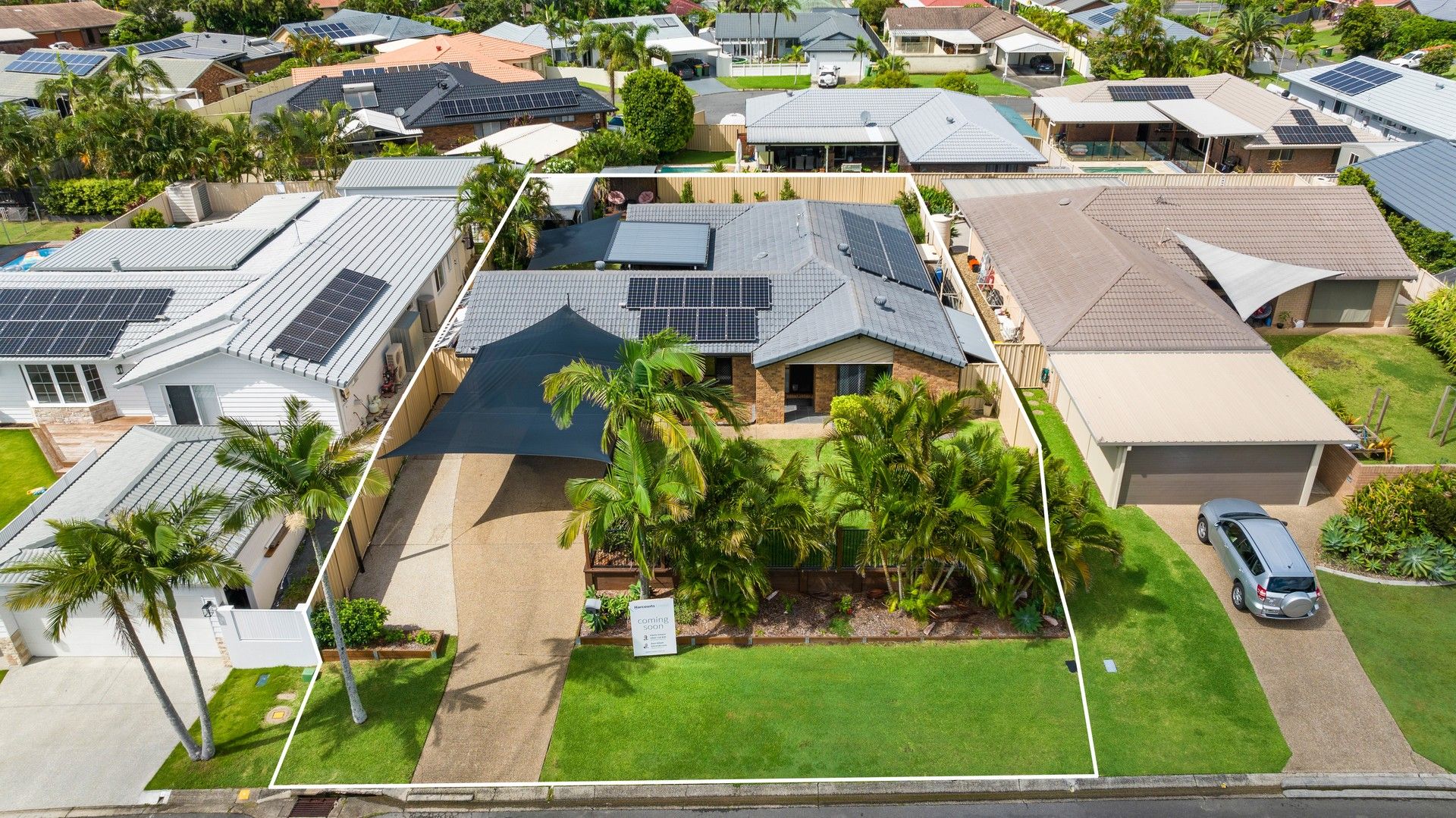 8 Maple Court, Burleigh Waters QLD 4220, Image 0
