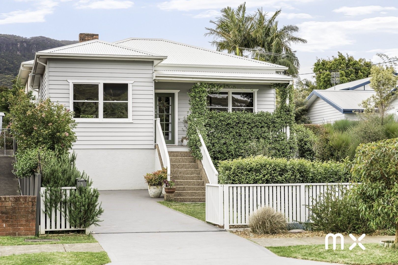 3 bedrooms House in 5 Lachlan Street THIRROUL NSW, 2515