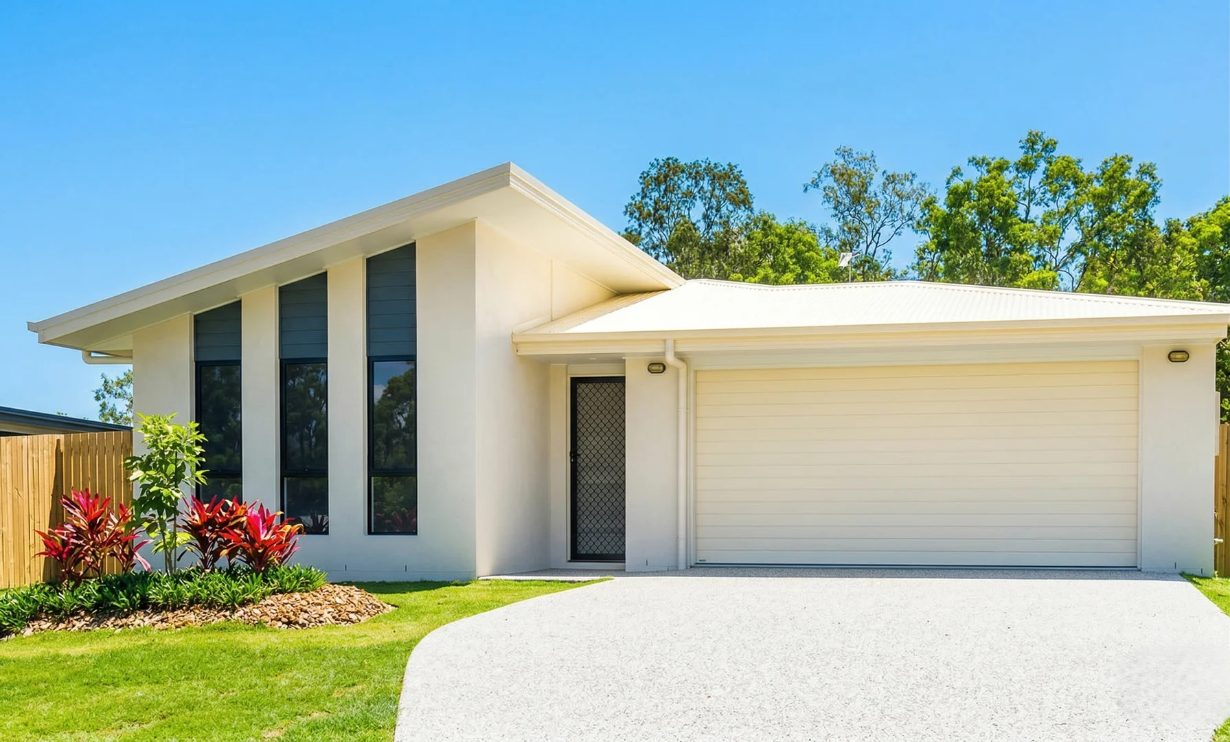 Primary image of 47 Trader Crescent, Cannonvale QLD 4802