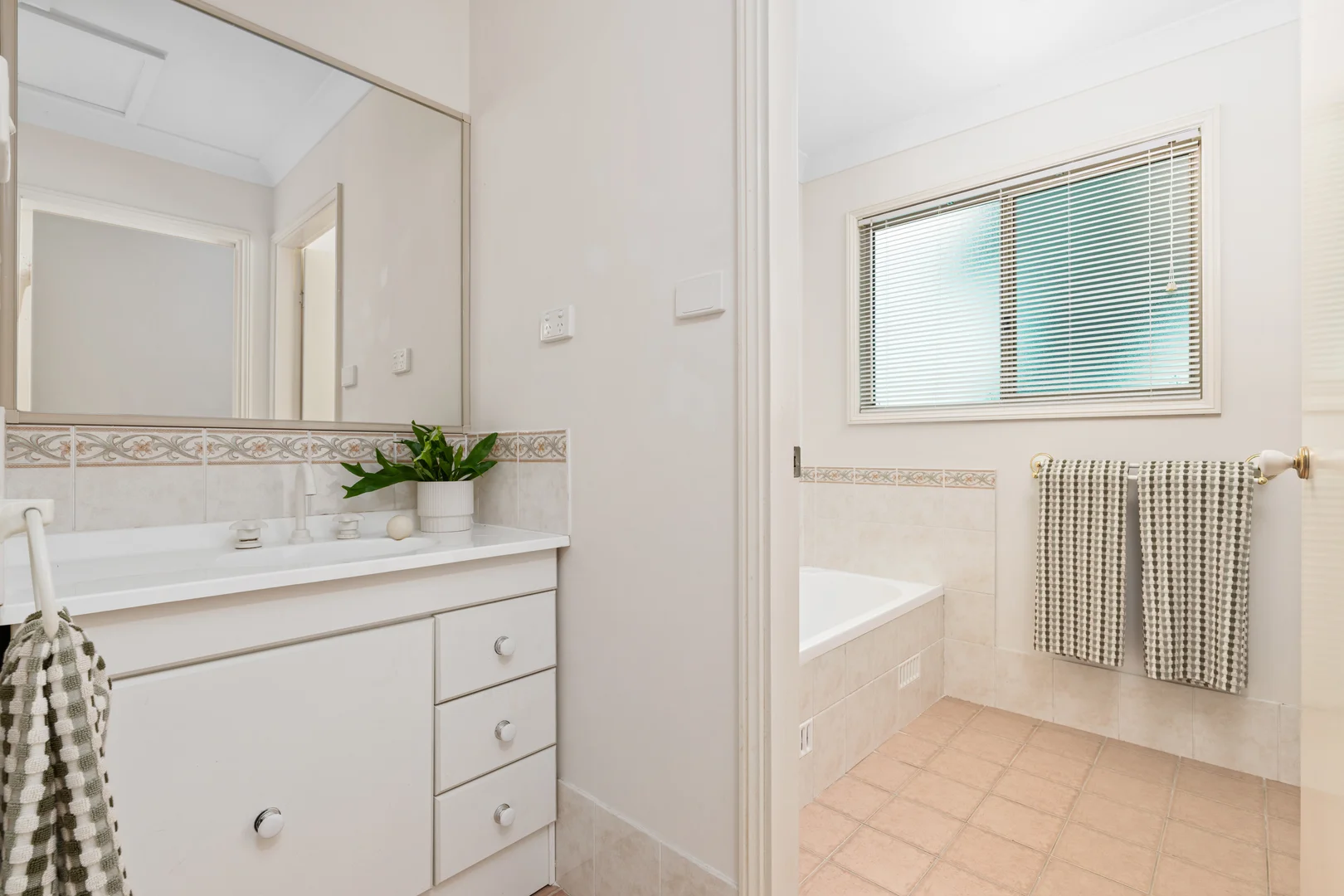 Additional image 8 of 15 Namatjira Drive, Macmasters Beach NSW 2251