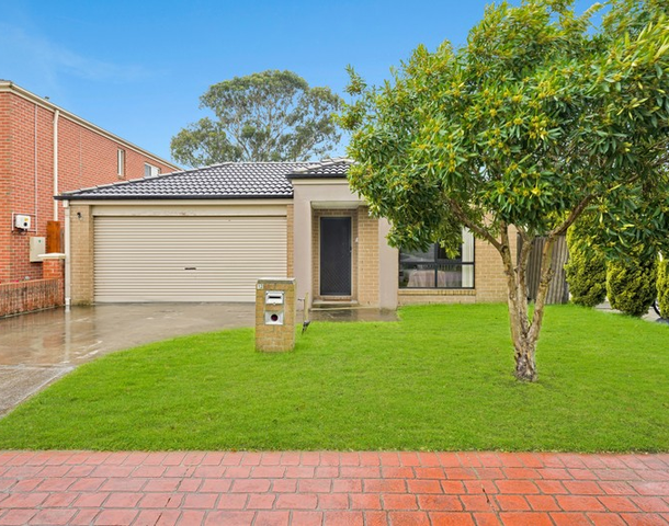 12 Watergum Avenue, Lyndhurst VIC 3975