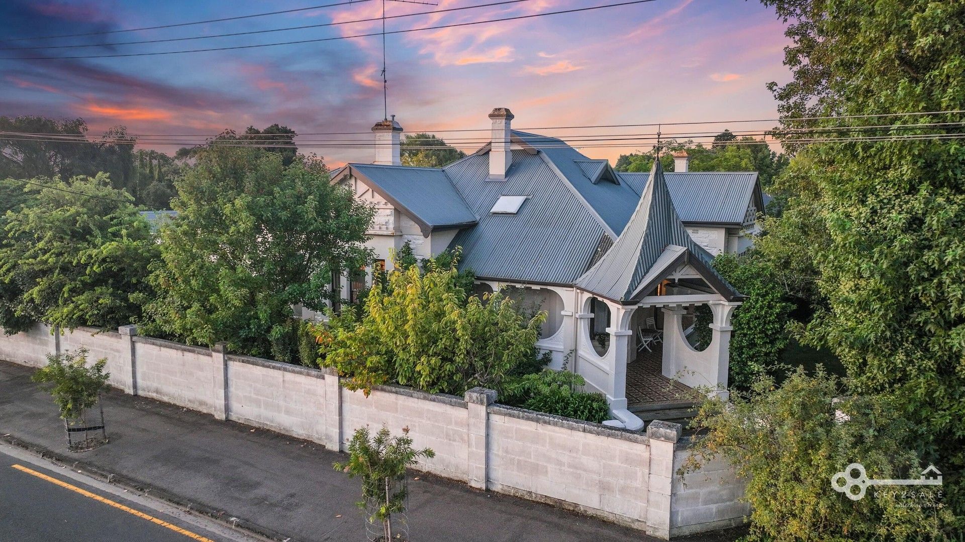 4 bedrooms House in 14 Wehl Street South MOUNT GAMBIER SA, 5290