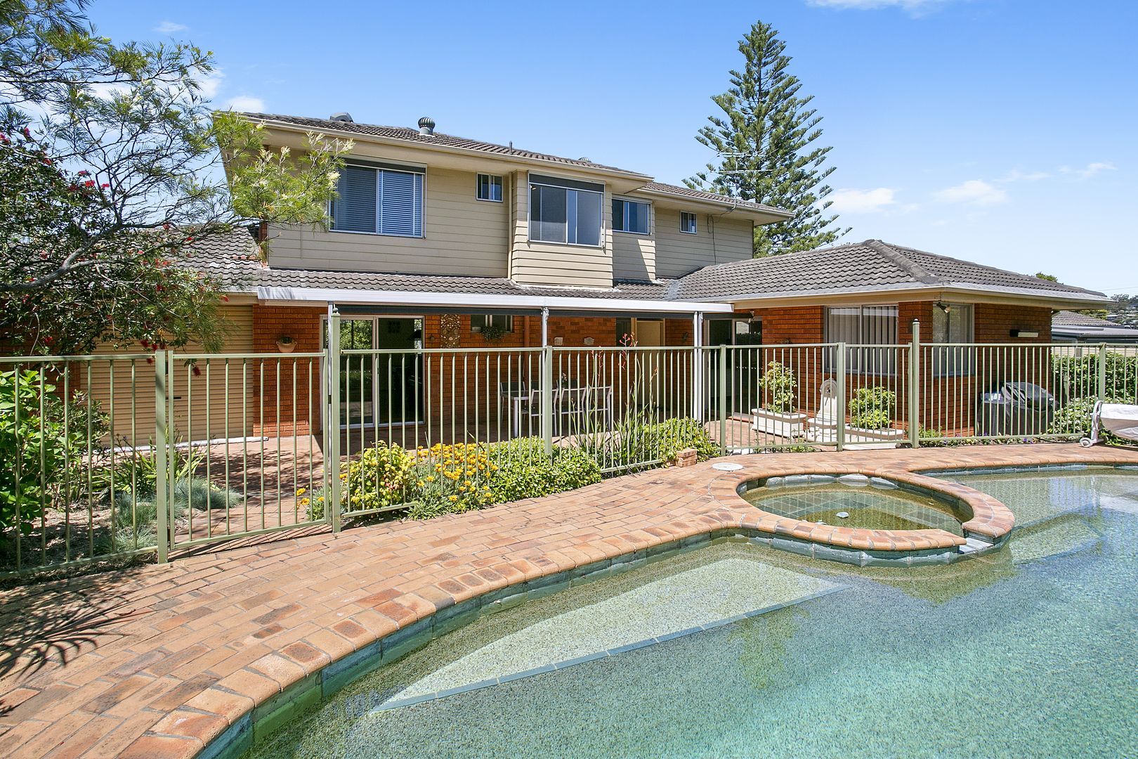 2 Comeroy Crescent, Frenchs Forest NSW 2086, Image 1